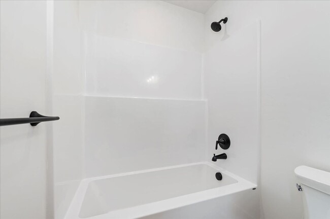 Building Photo - BRAND NEW 3 bed 3.5 bath townhouse