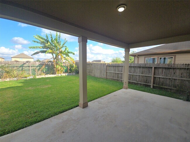 Building Photo - 11722 Wren Crossing Dr