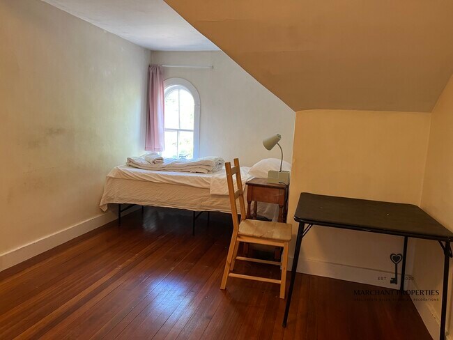 Building Photo - 95 Upland Rd