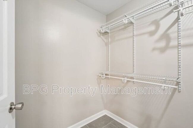 Building Photo - 15 Glenkirk Dr