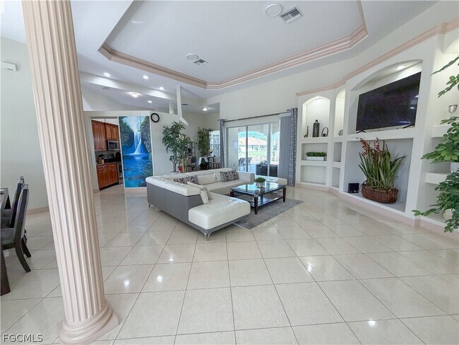 Building Photo - 2501 SE 19th Pl