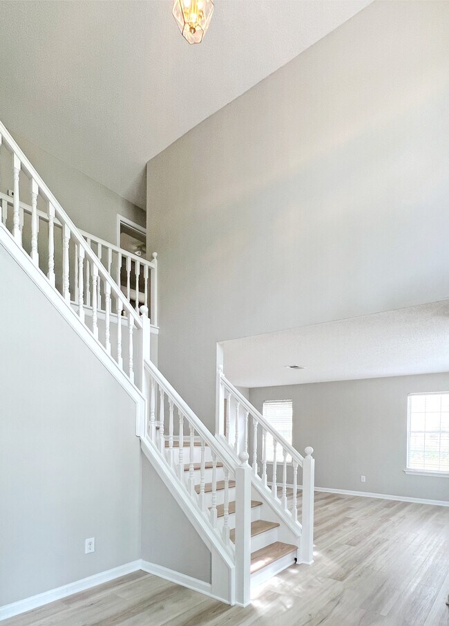 Building Photo - 5983 Hitt Lake Trail