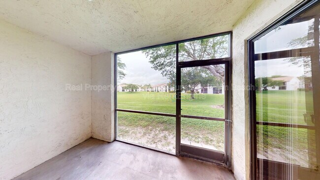 Building Photo - 321 Olivewood Pl