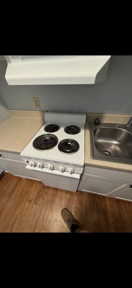 Building Photo - 313 North St