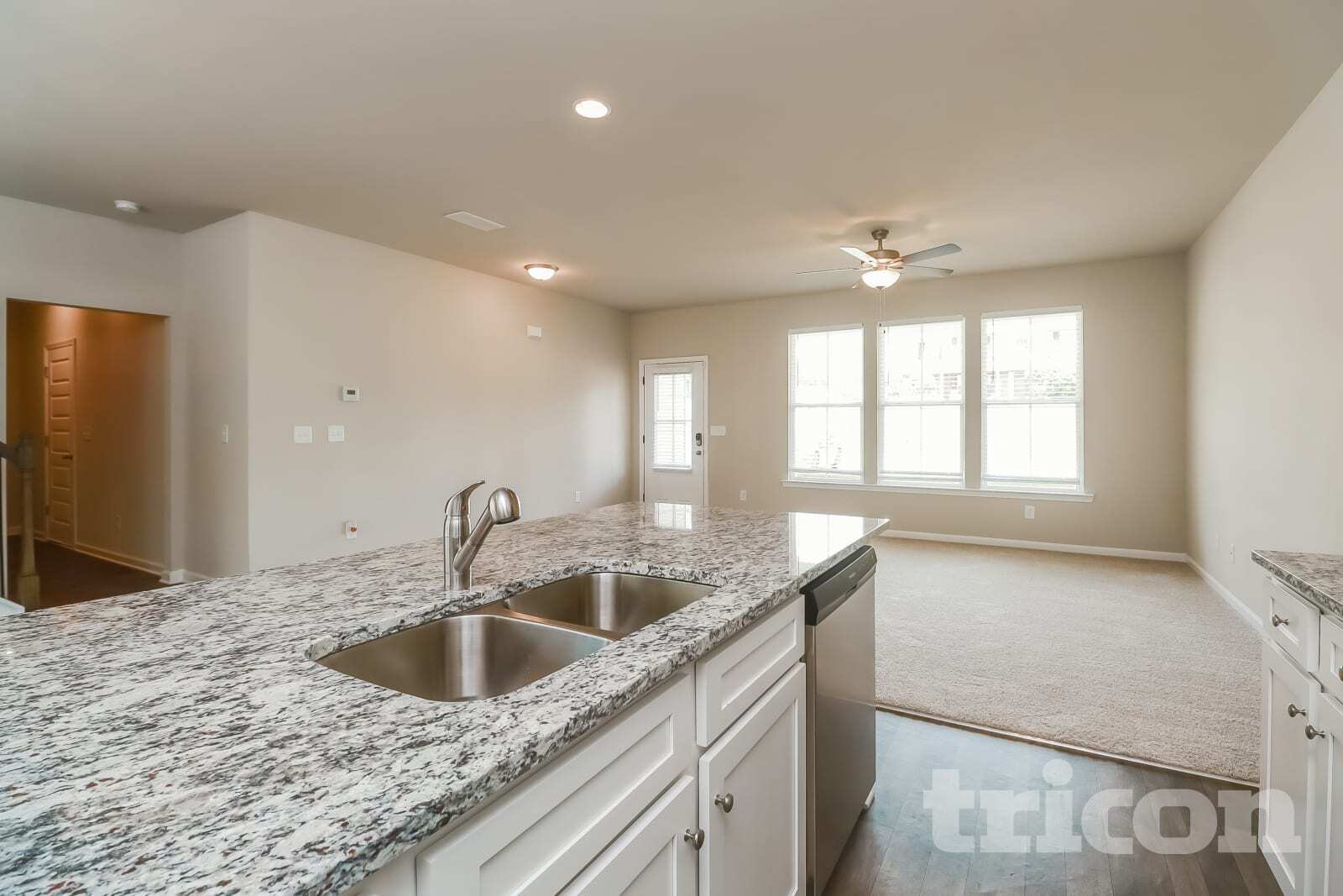 Building Photo - 701 Jackson Ct