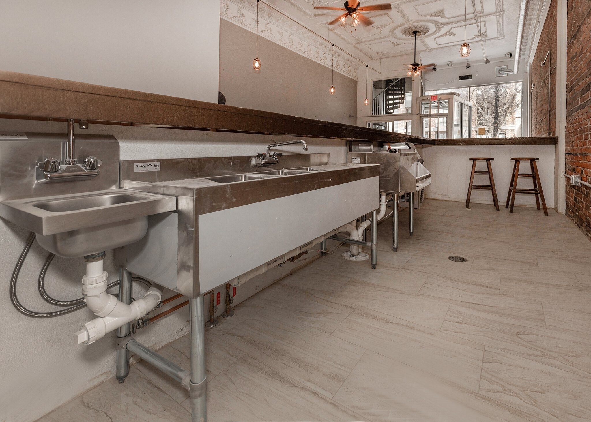 Building Photo - 1606 2nd Ave