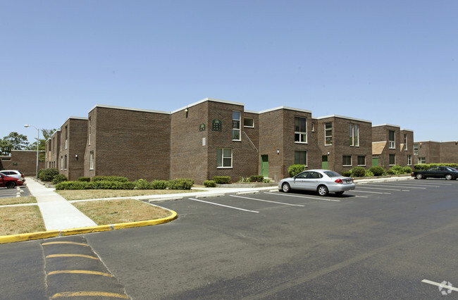 Building Photo - Oakview Apartments