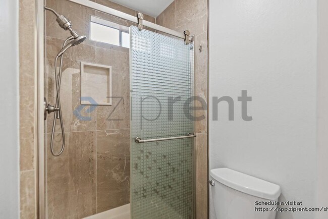 Building Photo - 129 John Kirk Ct