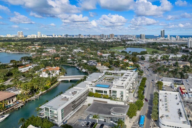 Building Photo - 1201 20th St