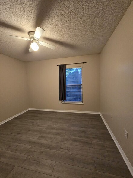 Building Photo - 12473 Woodbury Cove Dr