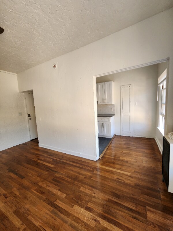 Building Photo - 1845 N Gramercy Pl