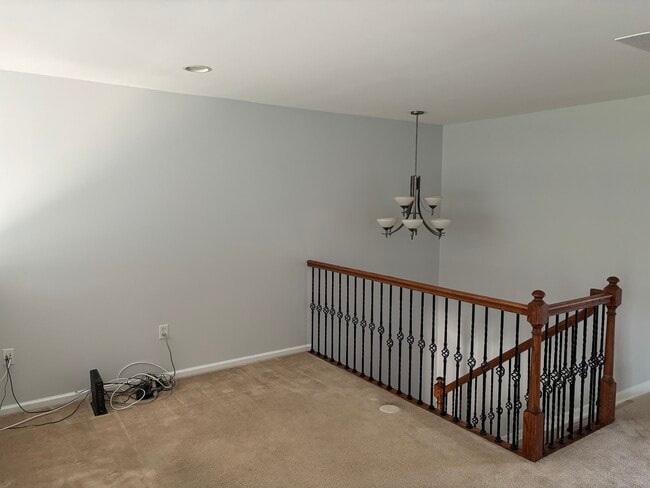 Building Photo - 173 Westbrook Dr