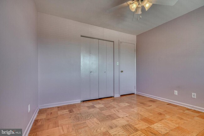 Building Photo - 7304 Park Village Ct