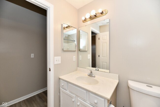 Building Photo - 209 Faulkner Ct