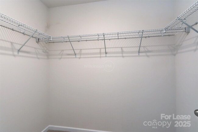 Building Photo - 2015 Saddlebred Dr