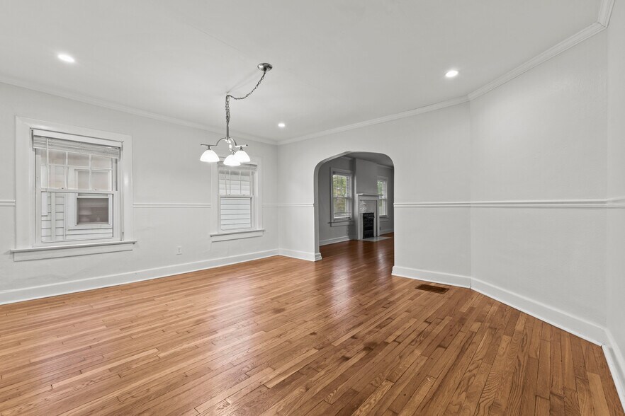 Building Photo - 315 Garfield Ave