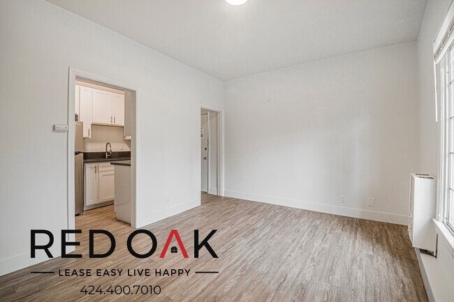 Building Photo - 1111 S Norton Ave