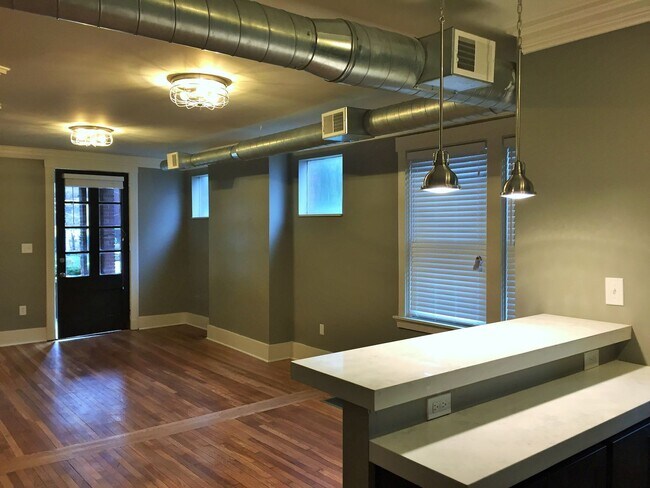 Building Photo - 6333-6335-6335 Bartlett St