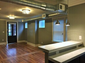 Building Photo - 6333-6335 Bartlett