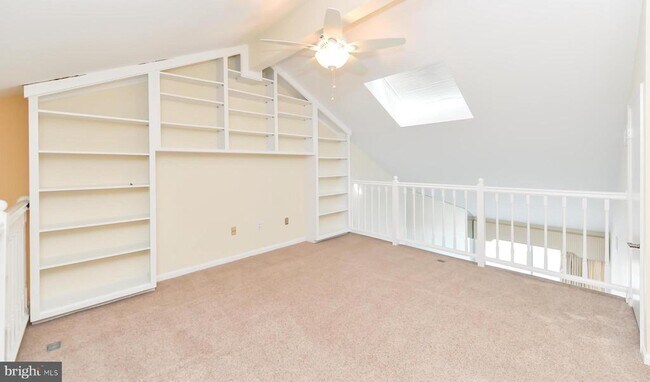 Building Photo - 2810 Yarling Ct
