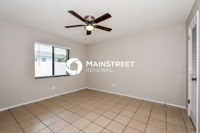 Building Photo - 3 Bedroom Pet-Friendly Home in Cape Coral, FL with Main Street Renewal