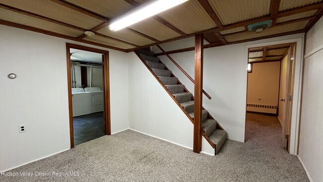 Building Photo - 12 Duzine Rd