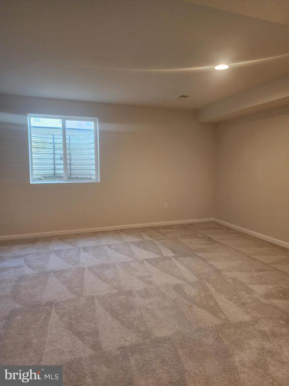 Building Photo - 439 Goodwick Dr