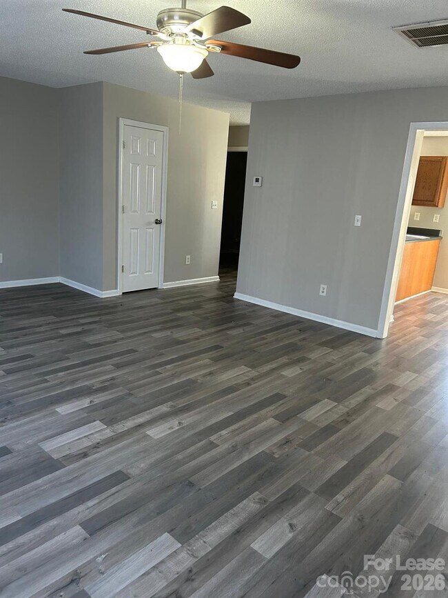 Building Photo - 9510 Isaac Hunter Dr