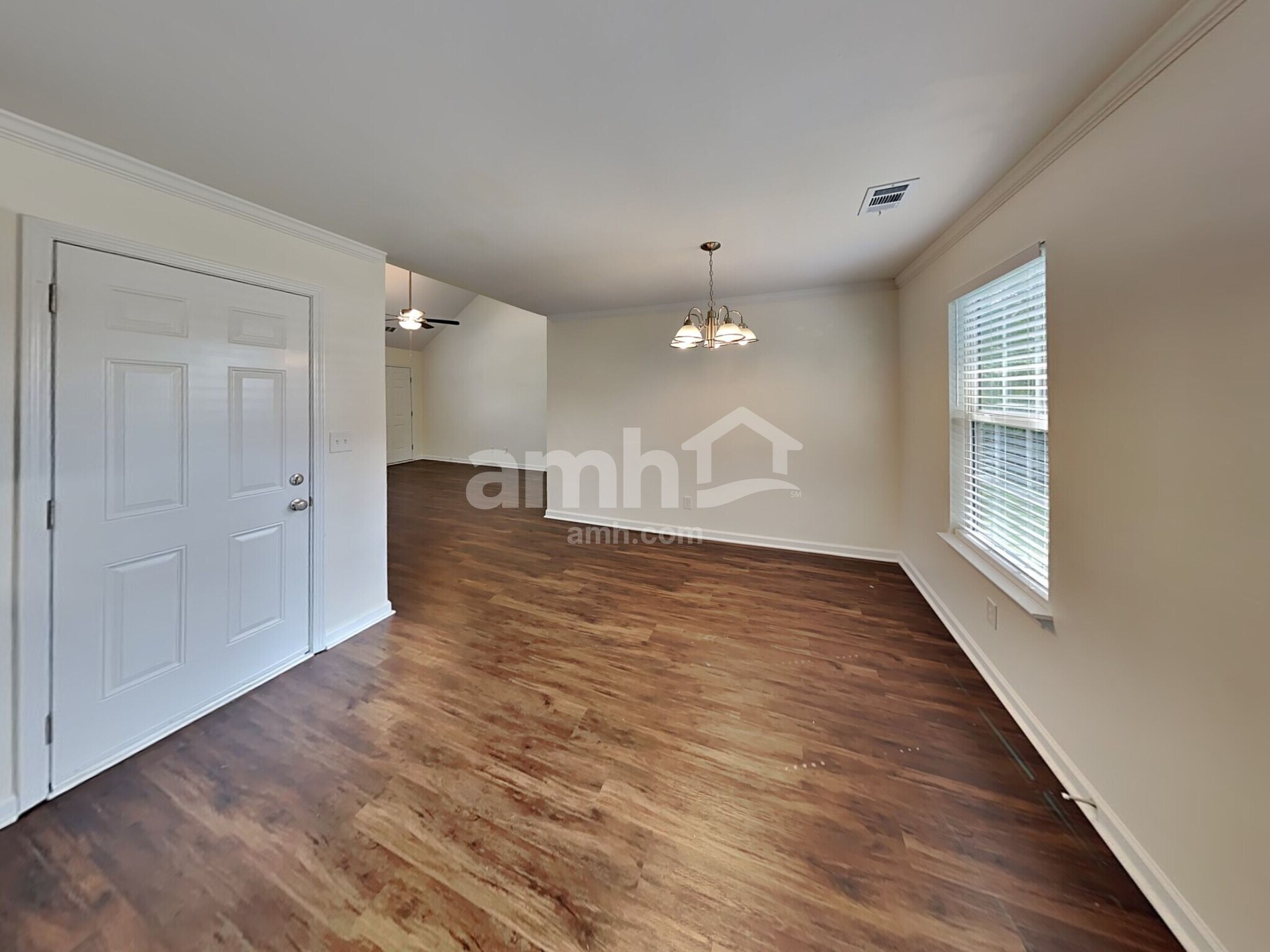Building Photo - 4204 Birch Dr