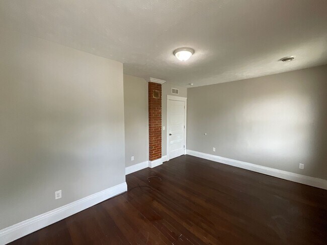 Building Photo - 2082 West 95th Street