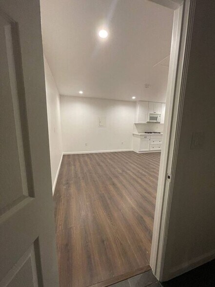 Building Photo - 24104 Highlander Rd