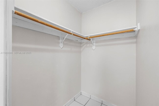 Building Photo - 85 W 24th St