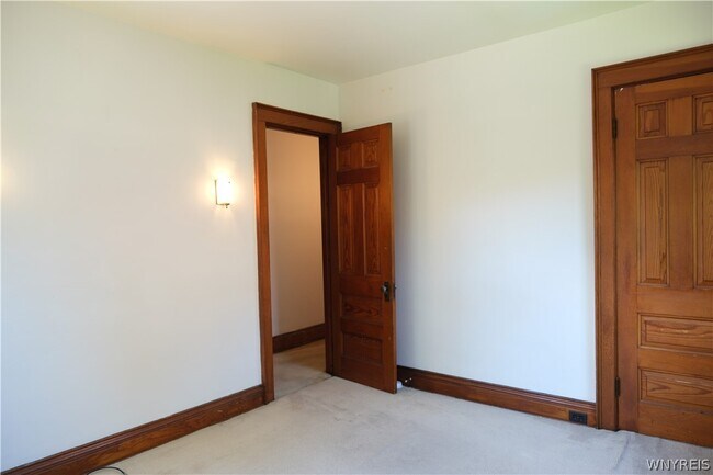 Building Photo - 753 Lafayette Ave