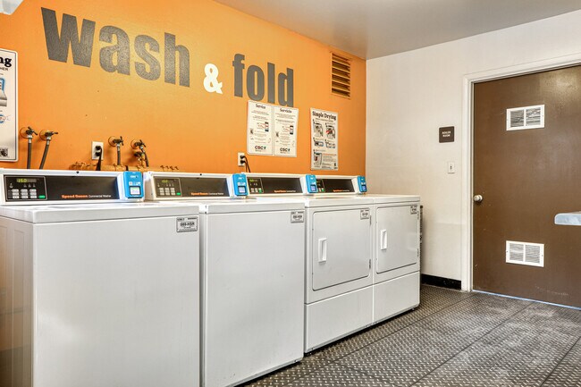 Building Photo - 4221 W Kling St