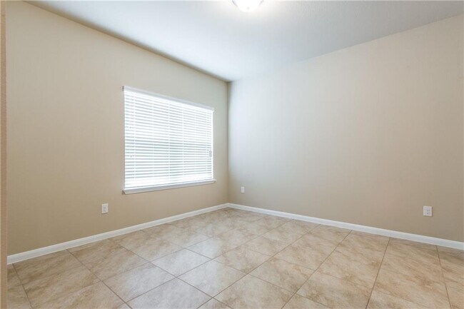 Building Photo - 6608 San Isidro Dr