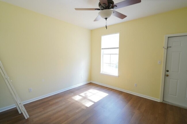 Building Photo - 3400 Old Bainbridge Rd