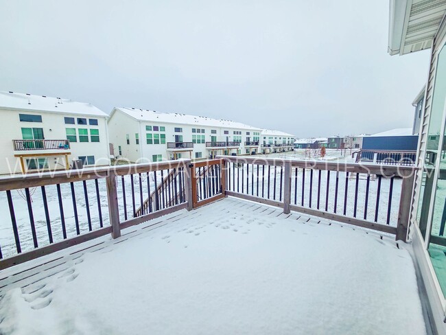 Building Photo - Bright & Spacious 1.5-Story 3 Beds, 2.5 Bath Home in Waukee Schools