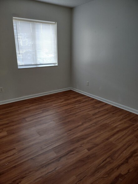 Bedroom 2 - 610 Fairways Cir