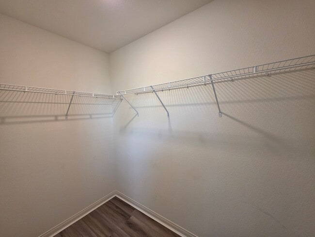 Building Photo - Newer 3 Bedroom Single Story Home in Gated Community