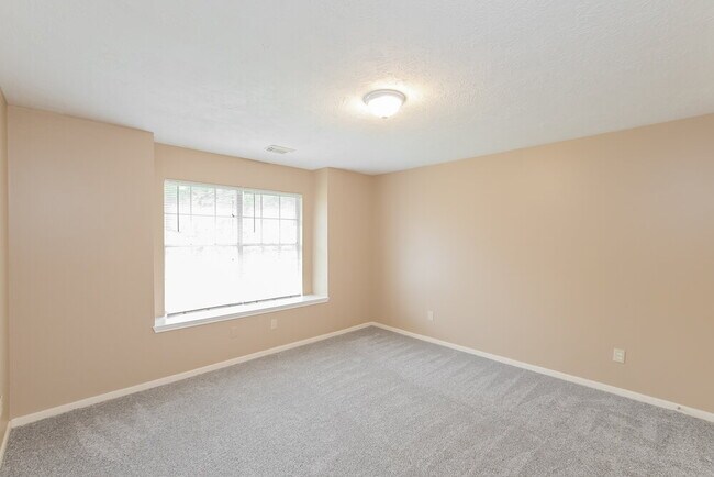 Building Photo - 11423 Willow Field Dr