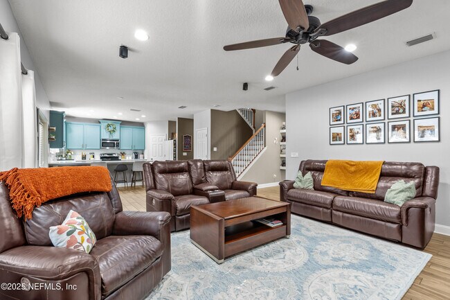 Building Photo - 503 Candlebark Dr
