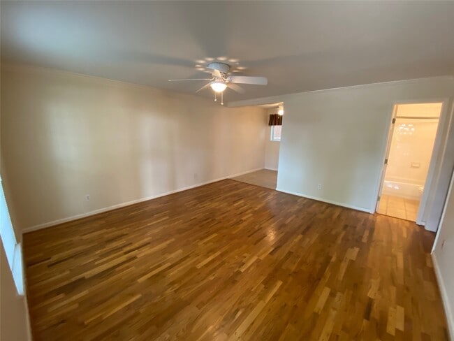 Building Photo - 1523 Heights Blvd