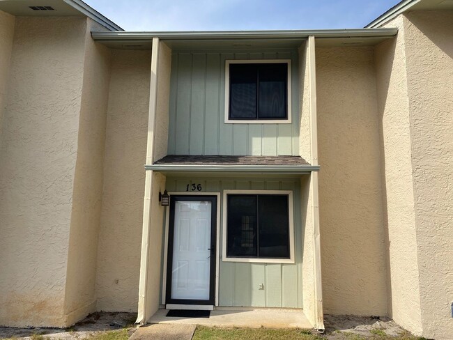 Primary Photo - For Rent! Beautiful 2BA/1.5BR Townhome in ...