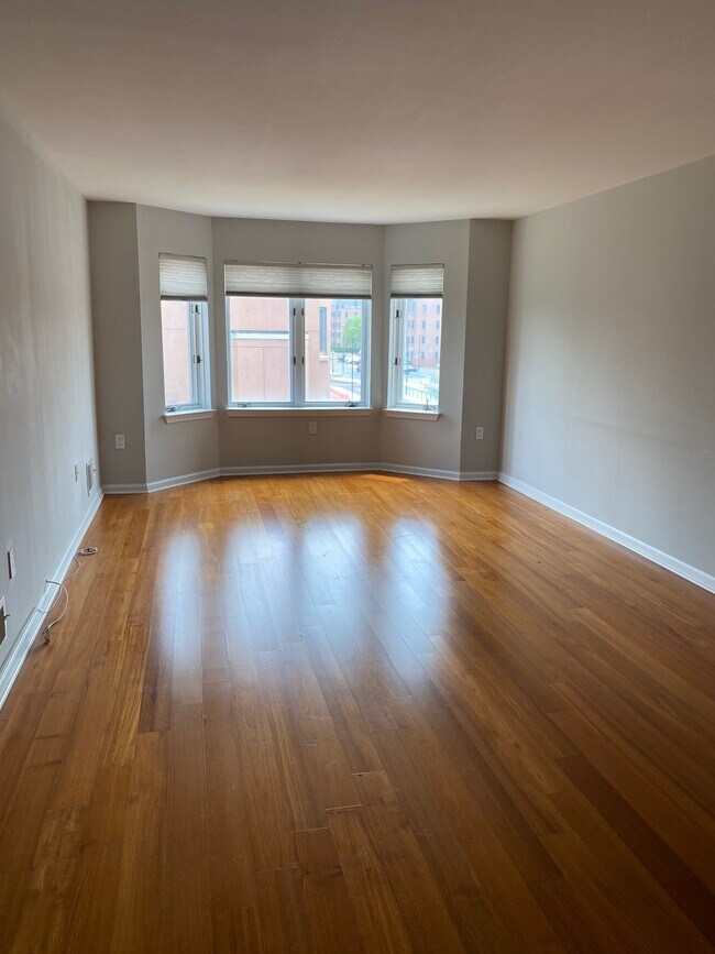 Living Room - 361 River Rd