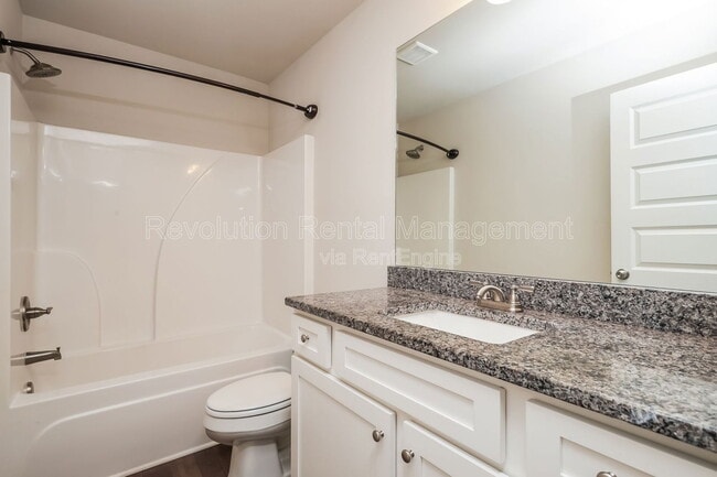 Building Photo - 112 Hunts Ml Cir