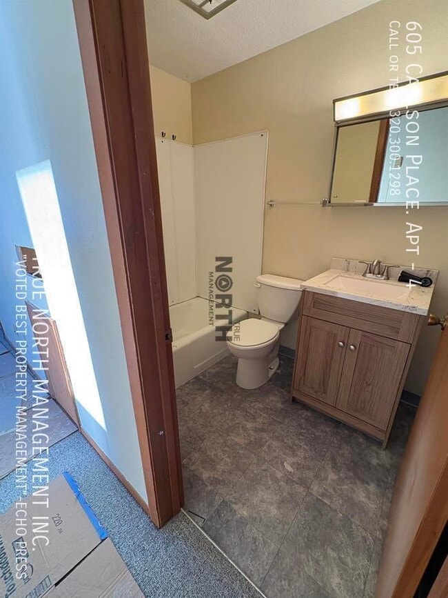 Building Photo - 605 Carlson Pl