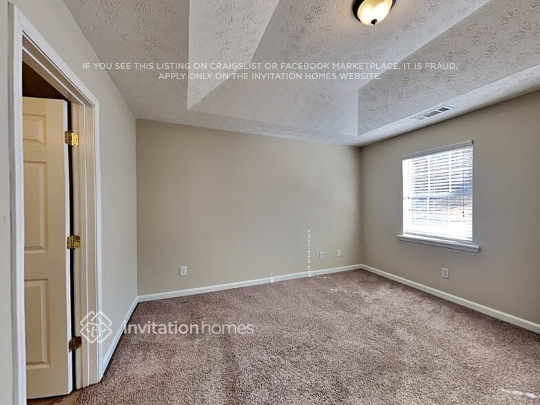 Building Photo - 1460 Timber Walk Dr SE