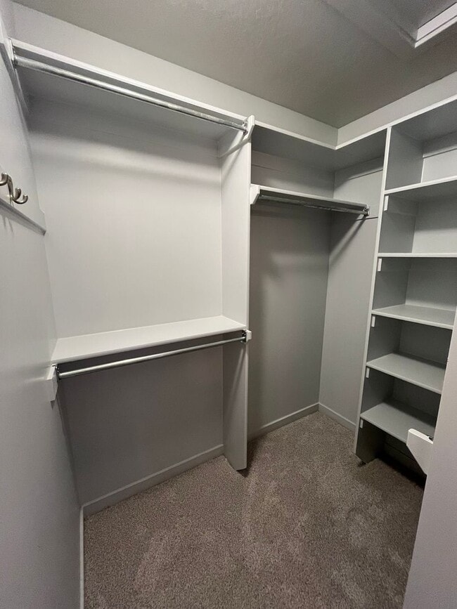 Building Photo - Rent Reduction & HOA Included! Call Today!...