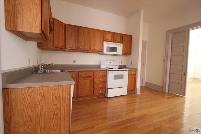 Building Photo - 3643 Shenandoah Ave