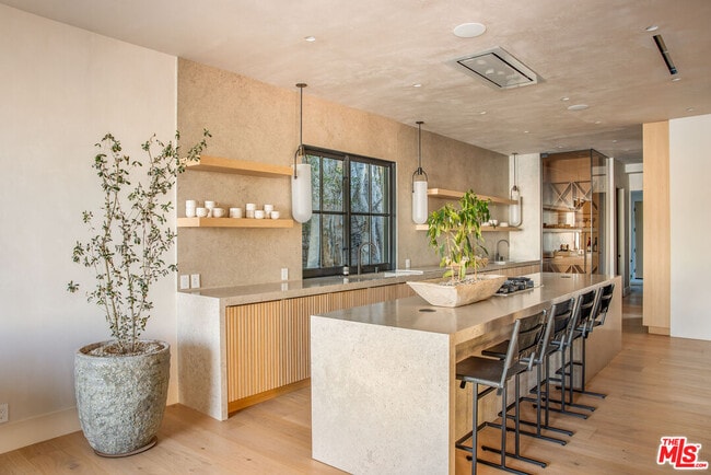 Building Photo - 24824 Pacific Coast Hwy